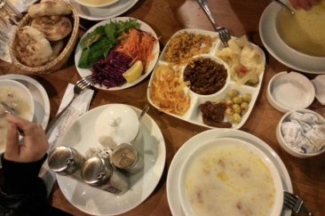 Corbaci Ismet Usta Konak Izmir Resimleri